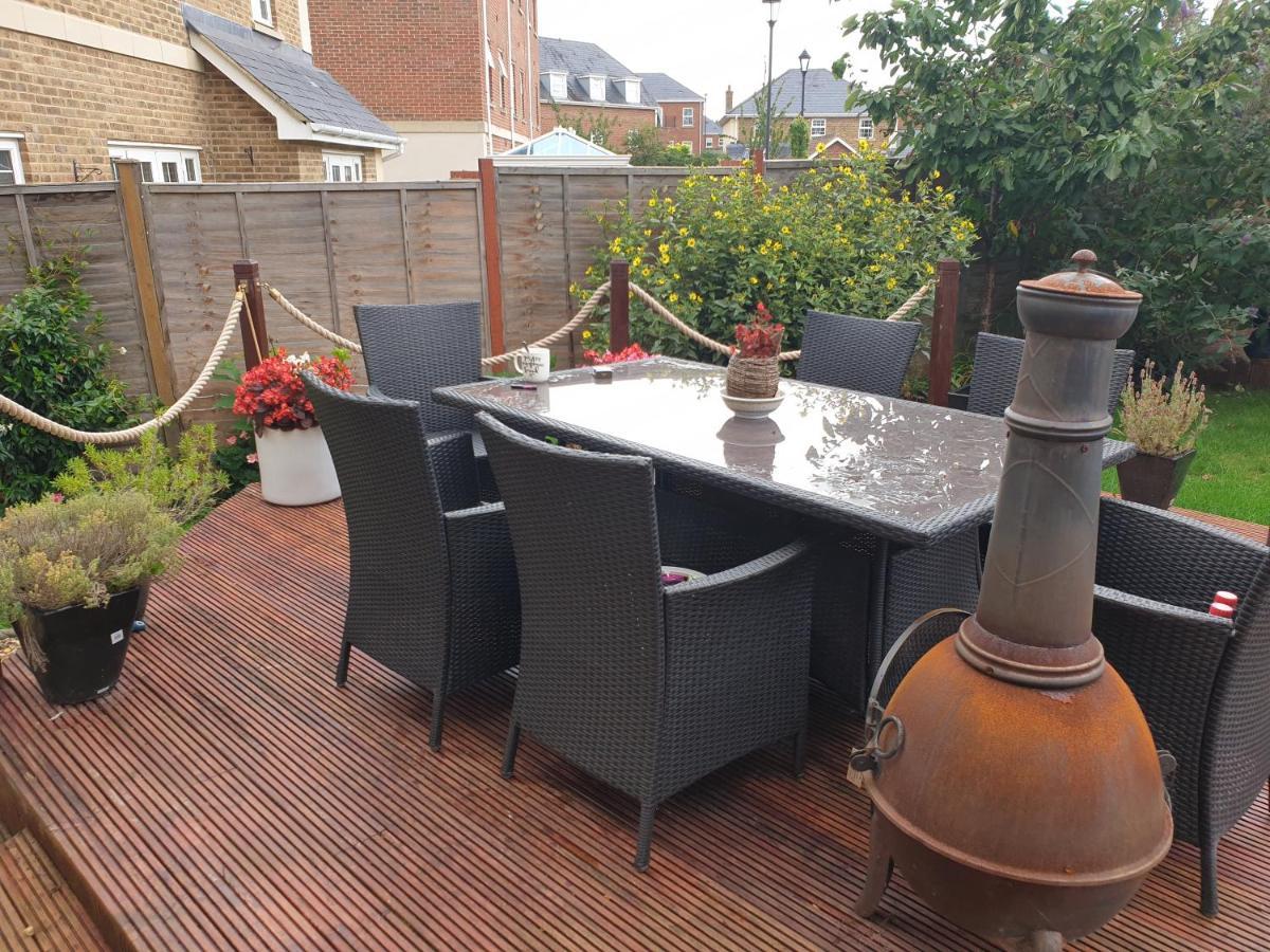 Swindon 6 Deluxe Doubles 2 With En Suite In Large House - No Pets Bagian luar foto